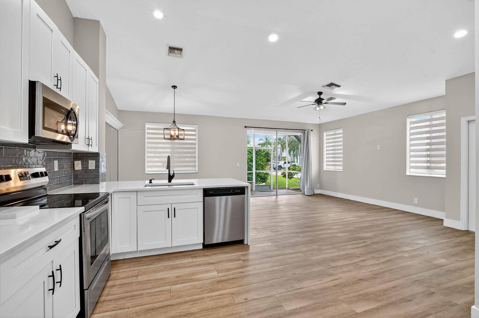 851 NW 42nd Place, Deerfield Beach, FL 33064 13-web-or-mls-045_DSC_0403