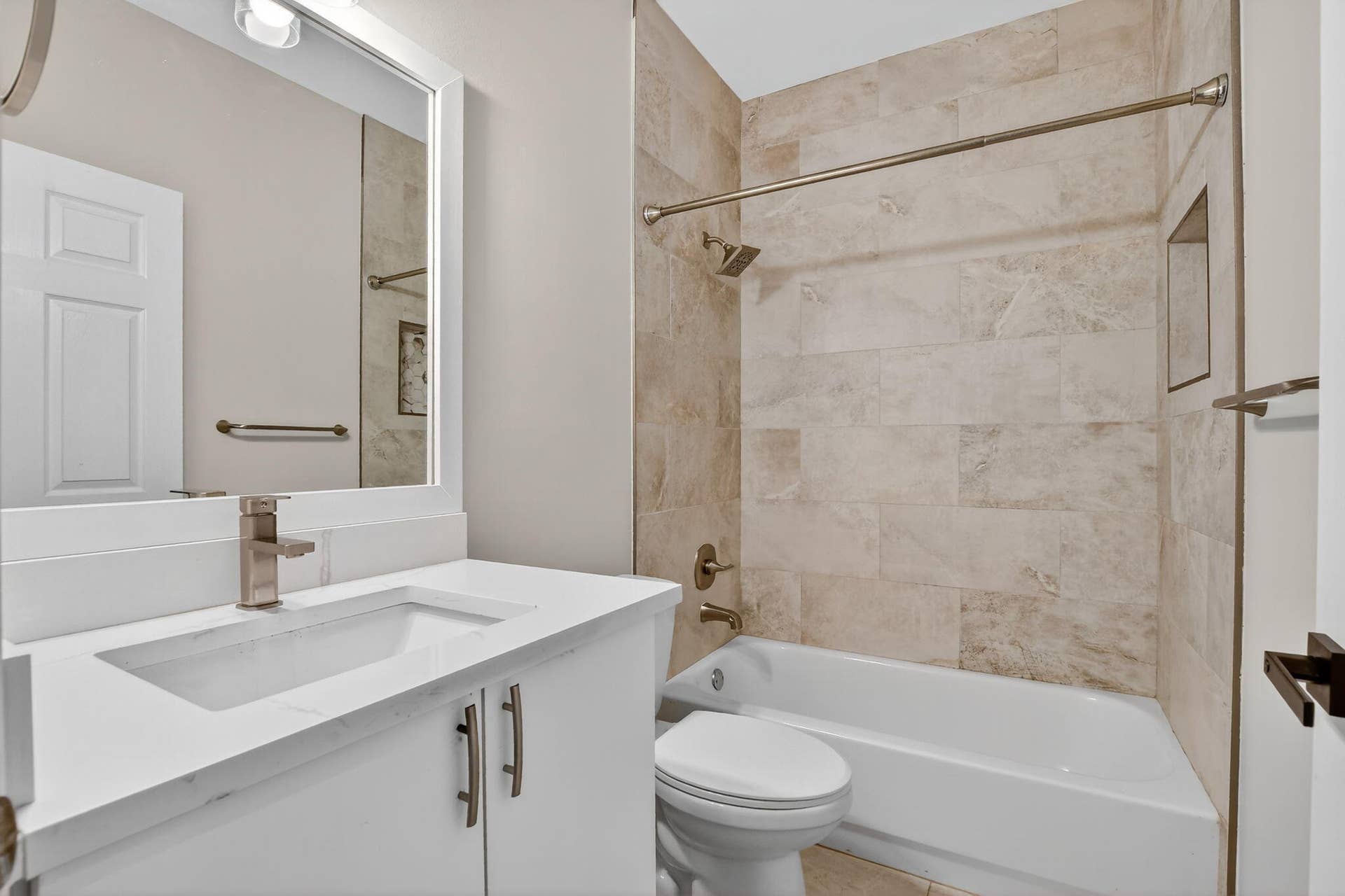 851 NW 42nd Place, Deerfield Beach, FL 33064 16-web-or-mls-048_DSC_0418