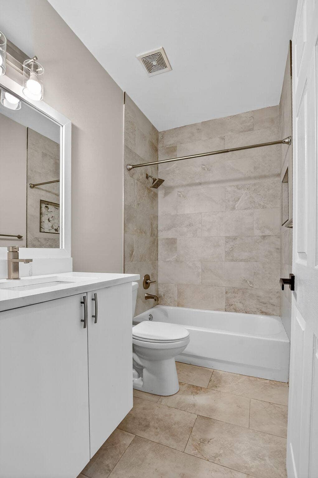 851 NW 42nd Place, Deerfield Beach, FL 33064 17-web-or-mls-049_DSC_0423