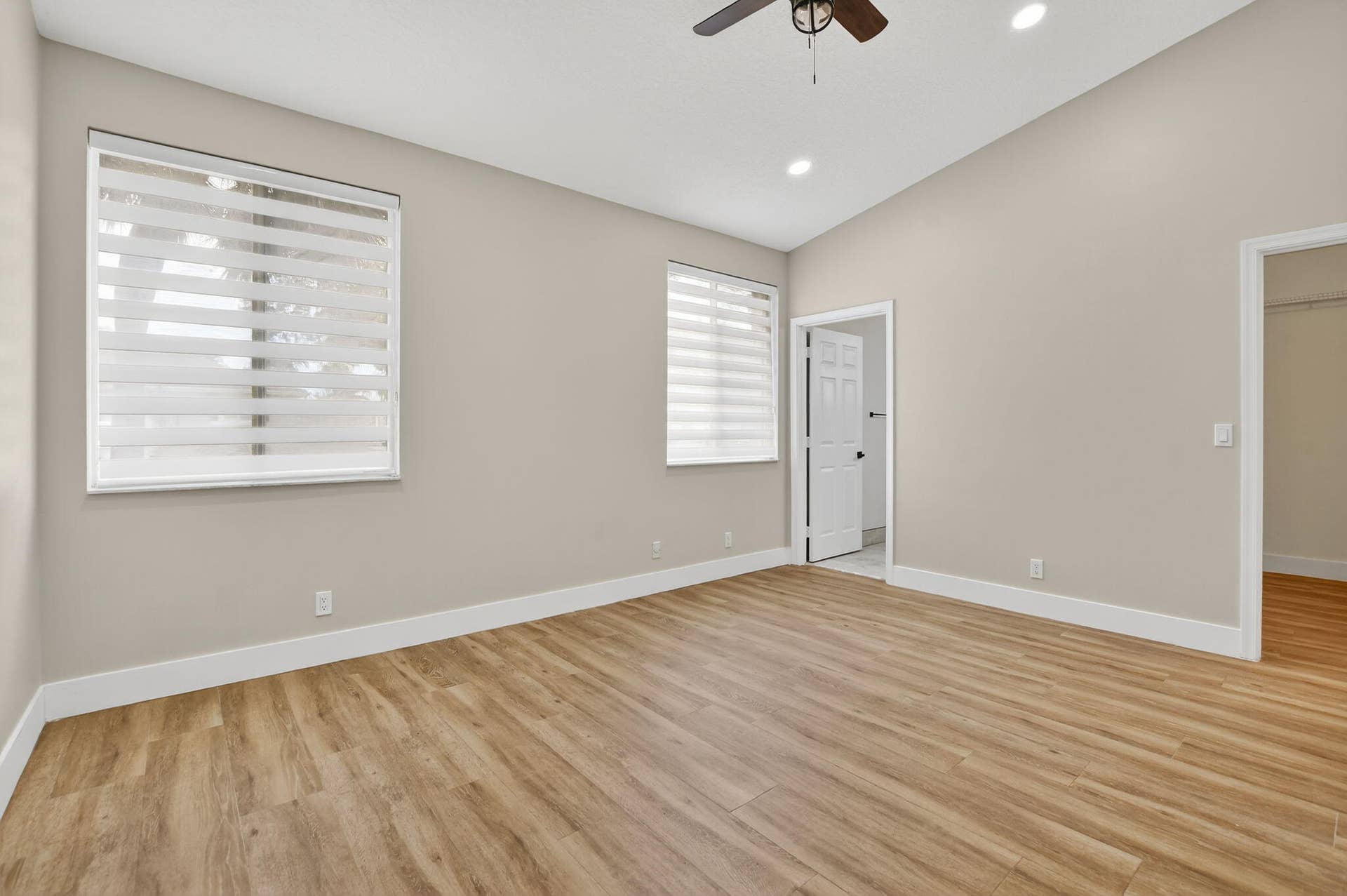 851 NW 42nd Place, Deerfield Beach, FL 33064 20-web-or-mls-052_DSC_0439