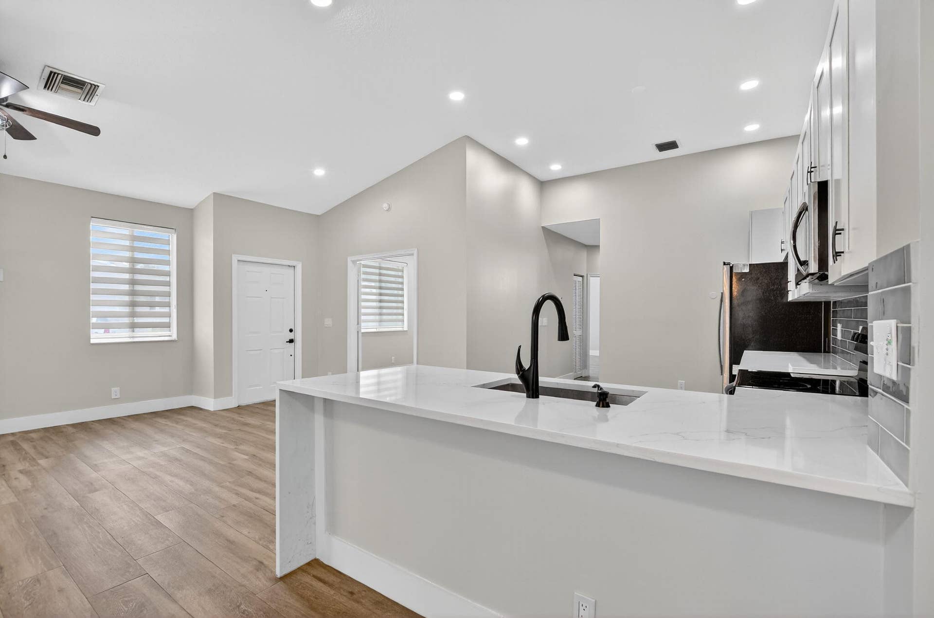 851 NW 42nd Place, Deerfield Beach, FL 33064 10-web-or-mls-042_DSC_0389