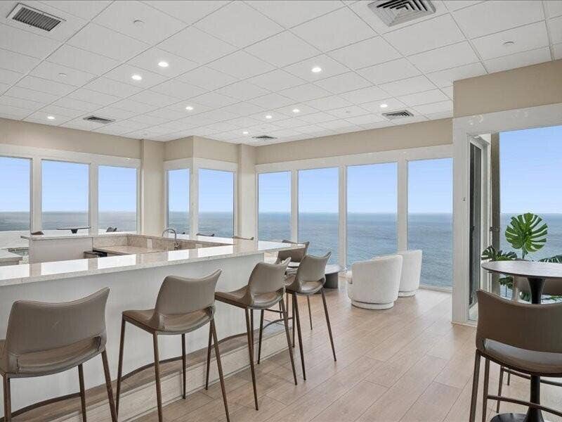 Sky Lounge