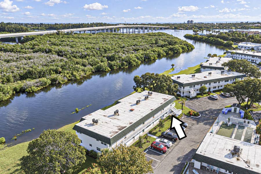 Property photo for 2800 INDIAN RIVER Boulevard, #F1, Vero Beach, FL