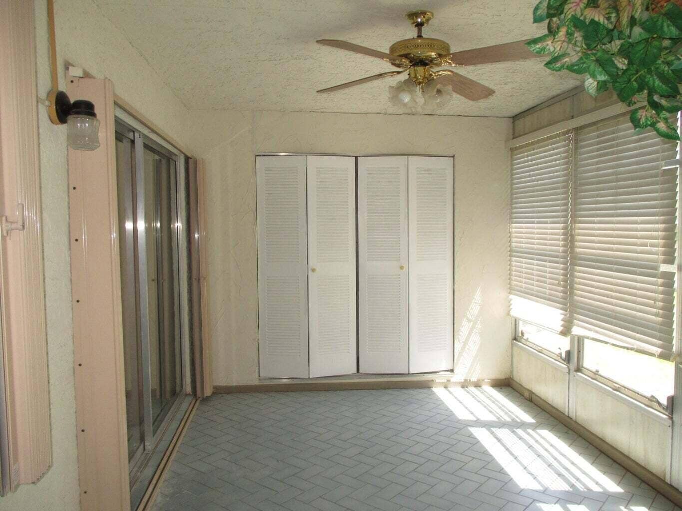 194 LAKE SUSAN Lane, West Palm Beach, West Palm Beach, FL 33411 Enclosed Patio