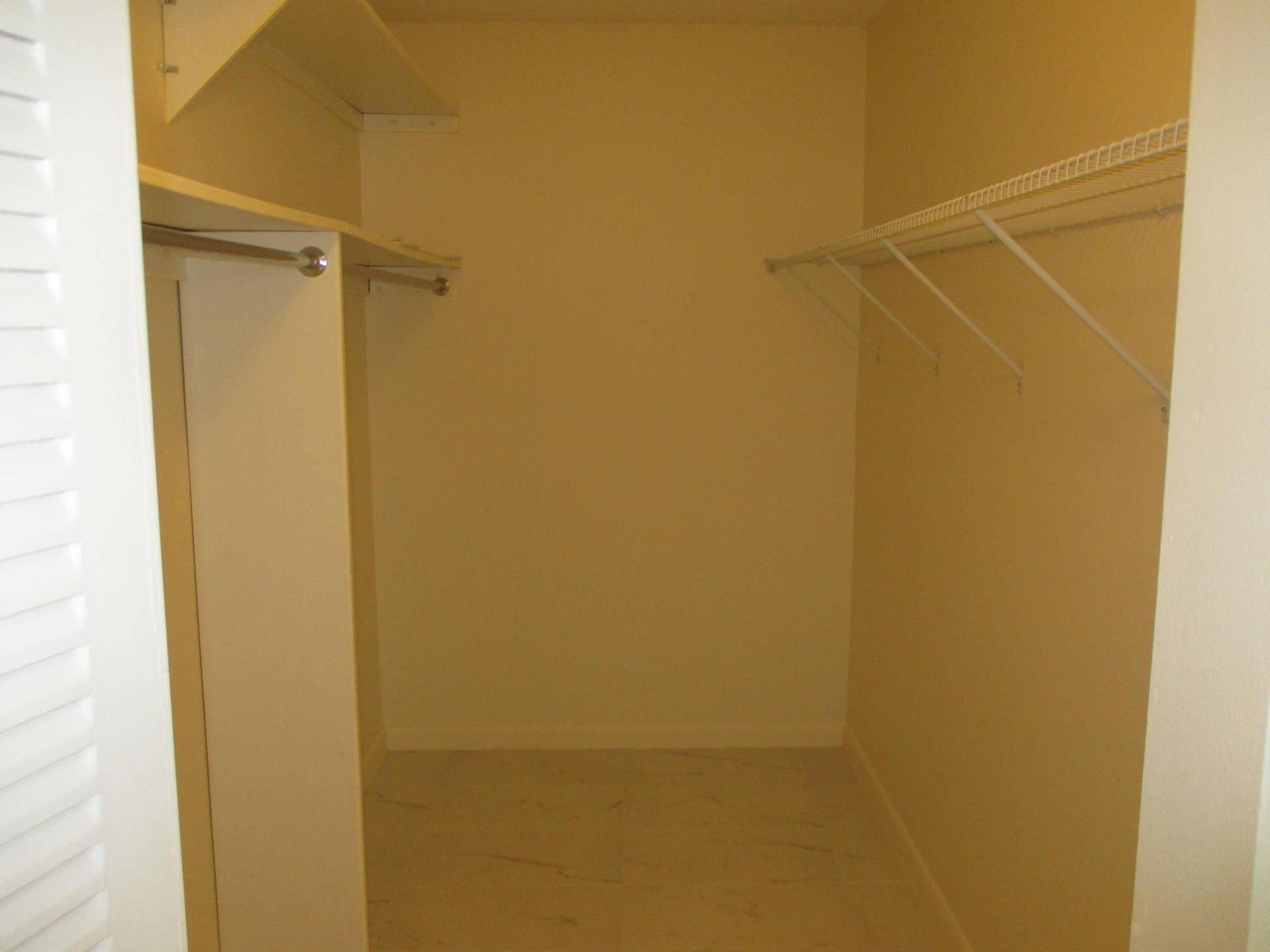 194 LAKE SUSAN Lane, West Palm Beach, West Palm Beach, FL 33411 2nd Walk in Closet