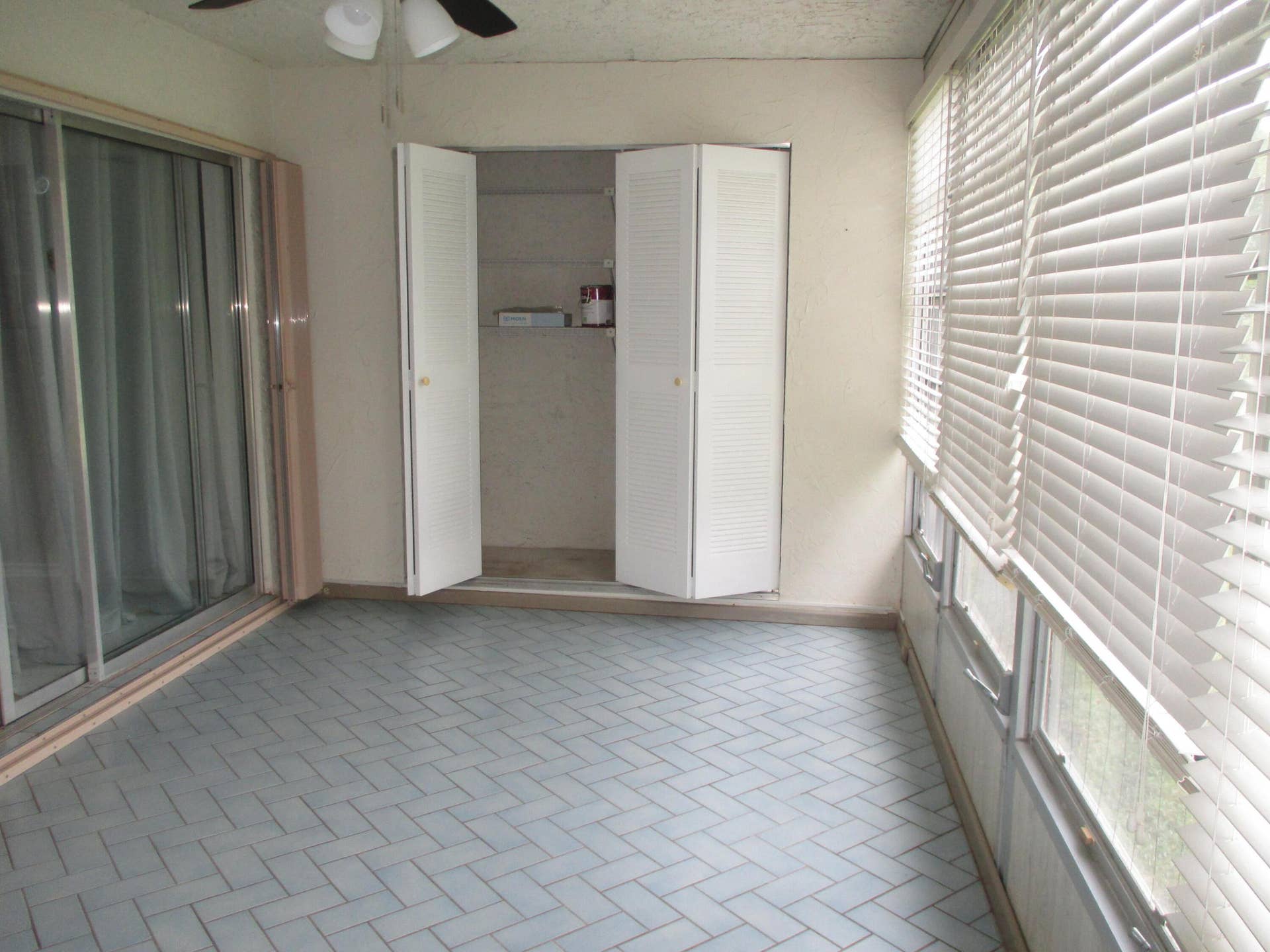 194 LAKE SUSAN Lane, West Palm Beach, West Palm Beach, FL 33411 Enclosed Patio
