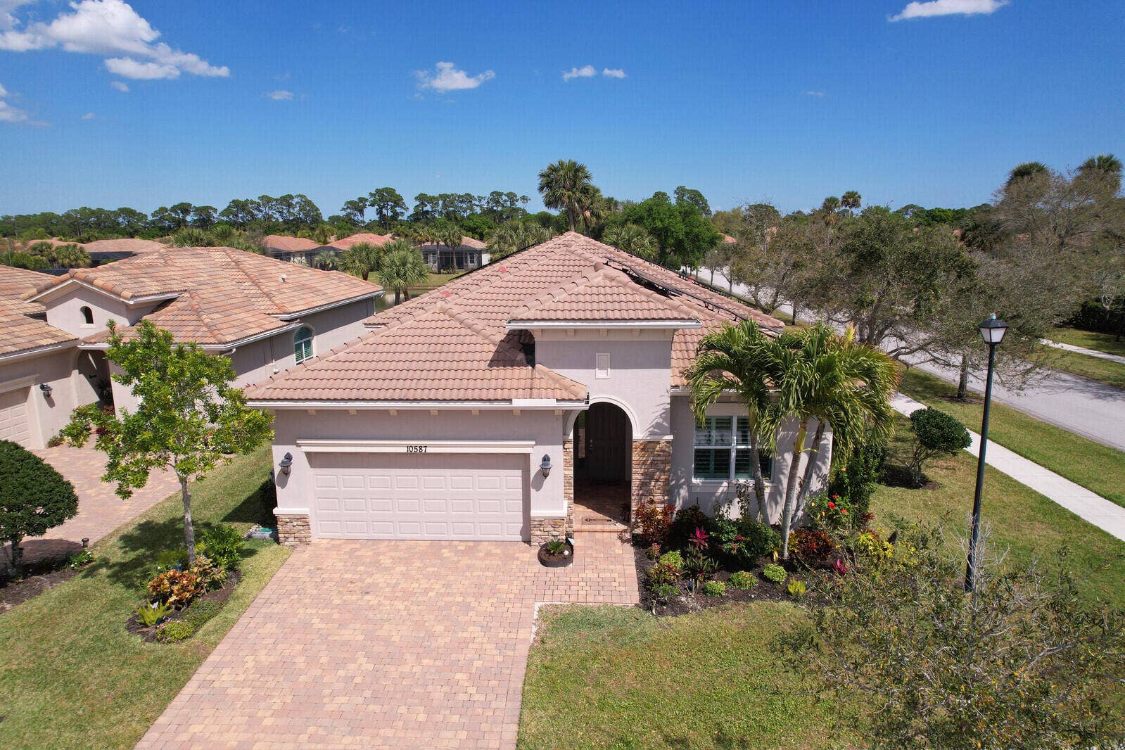 01_Aerial_1_mls (2)