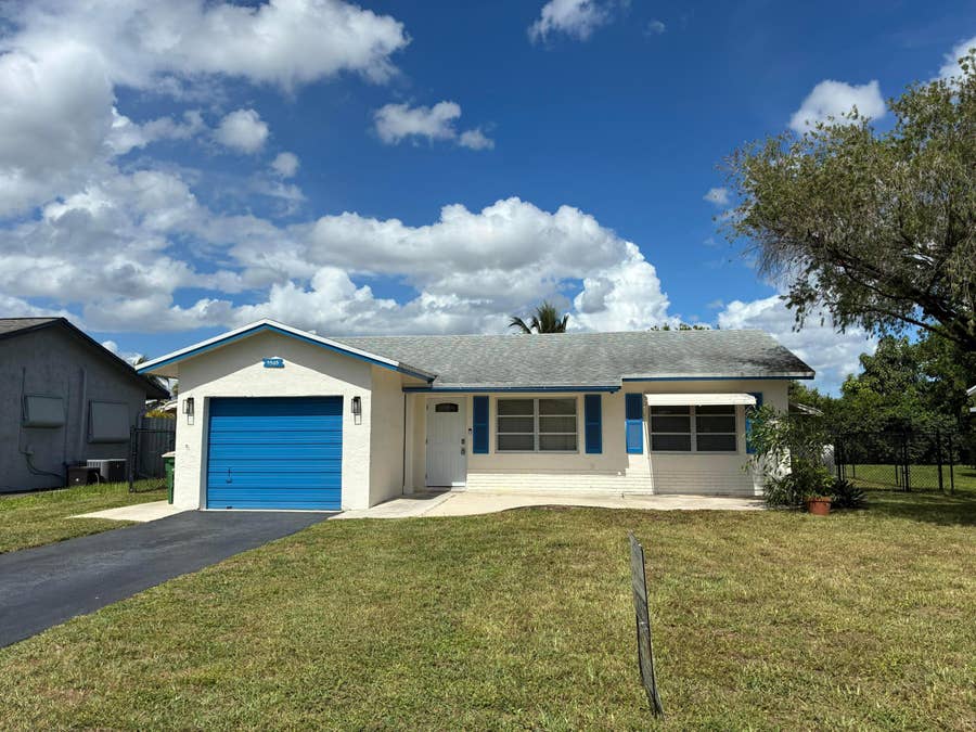 Property photo for 9505 NW 73RD Street, Tamarac, FL