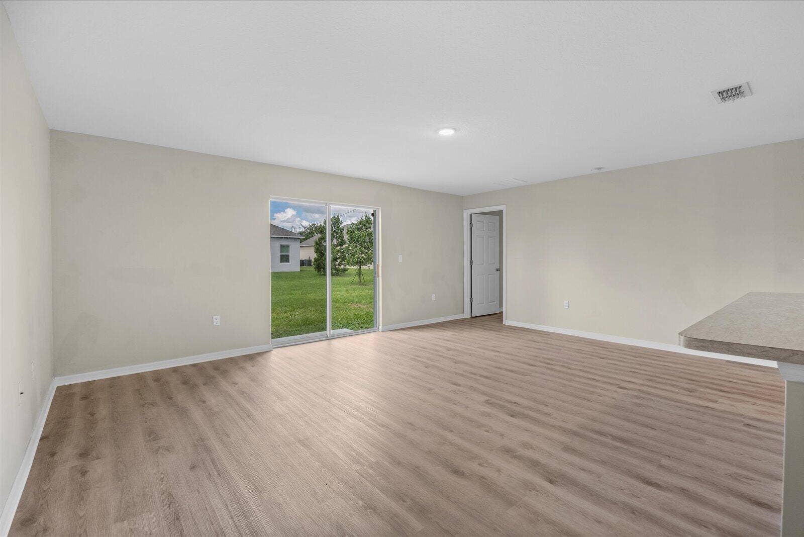 1509 SW BERMEL Avenue, Port St Lucie, FL 34953 16-ber in-6