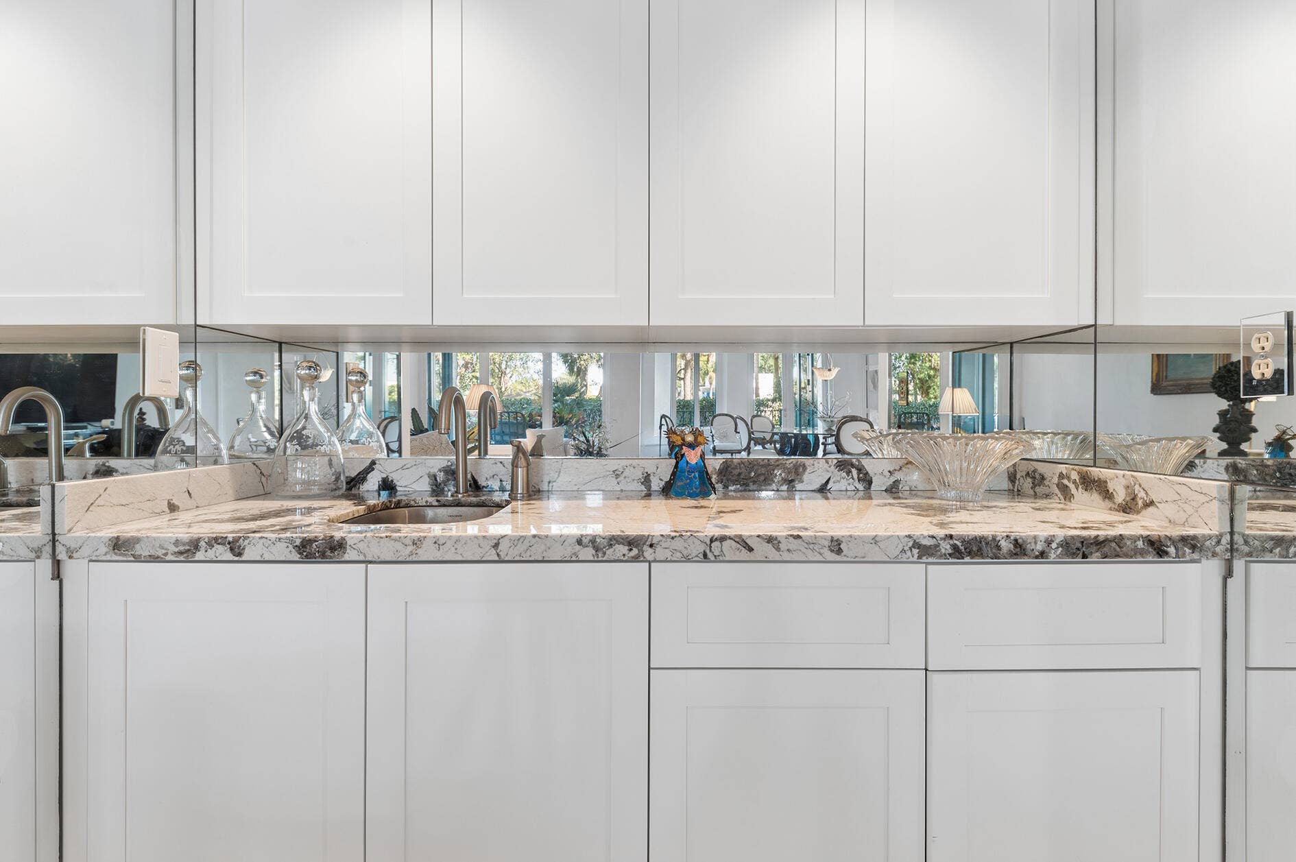 Wet bar