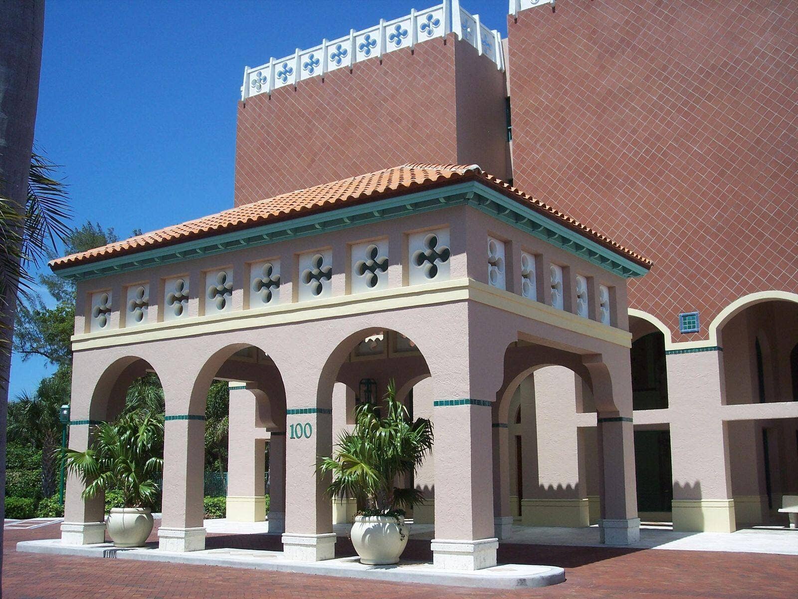 Mizner Court Building