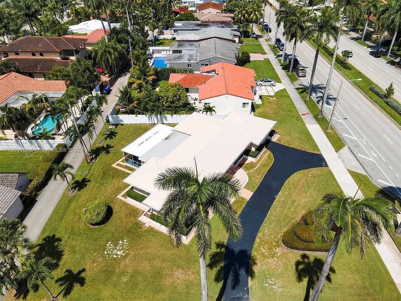 1200 HOLLYWOOD Boulevard, Hollywood, FL 33019 2