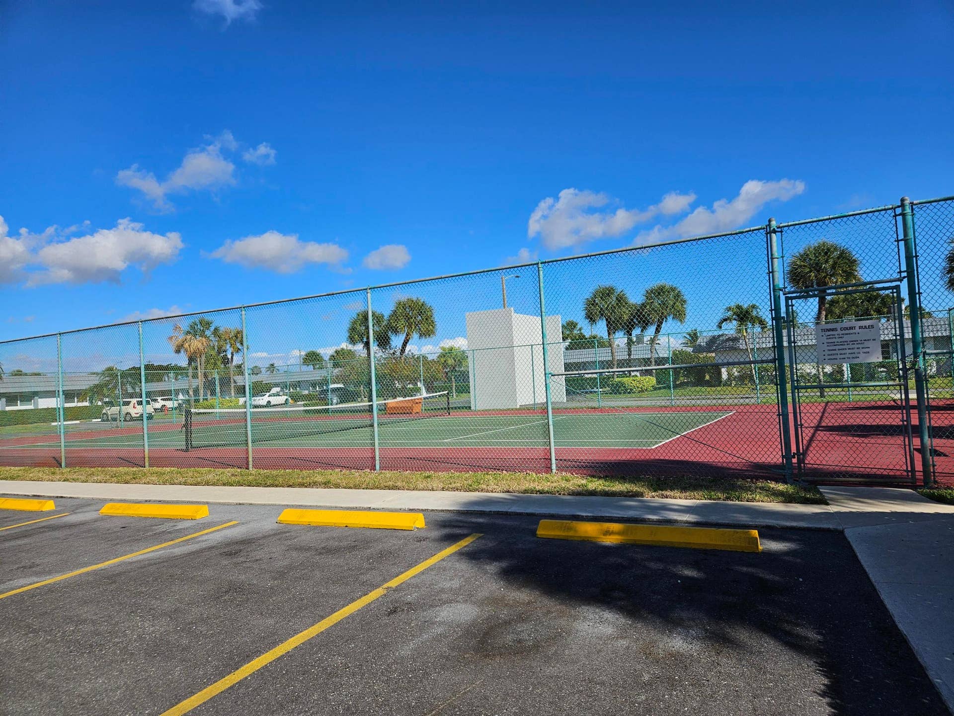 2886 Fernley Drive E, #1, West Palm Beach, FL 33415 Guest parking