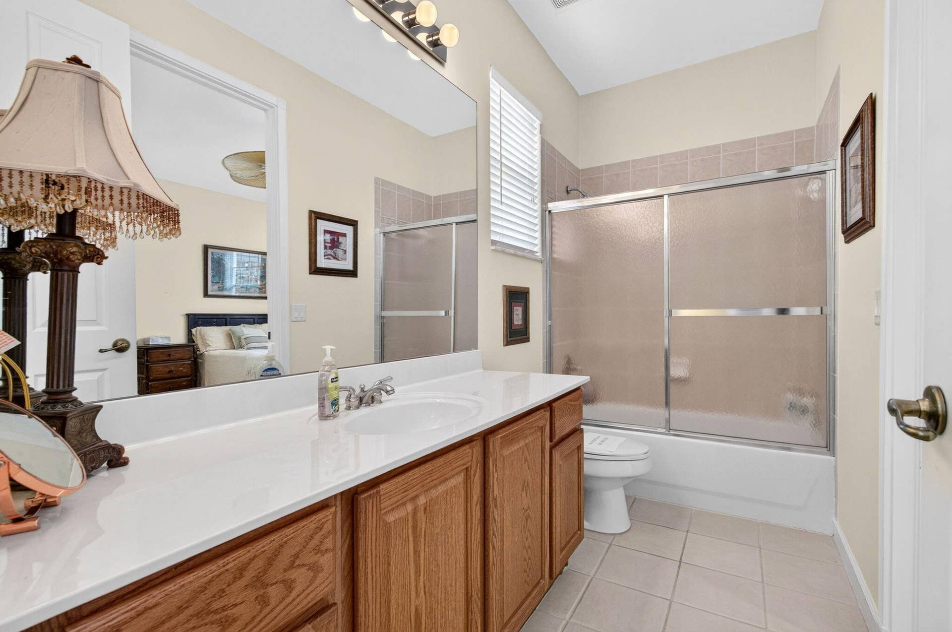 9542 Lantern Bay Circle, West Palm Beach, FL 33411 15ba2 to shower