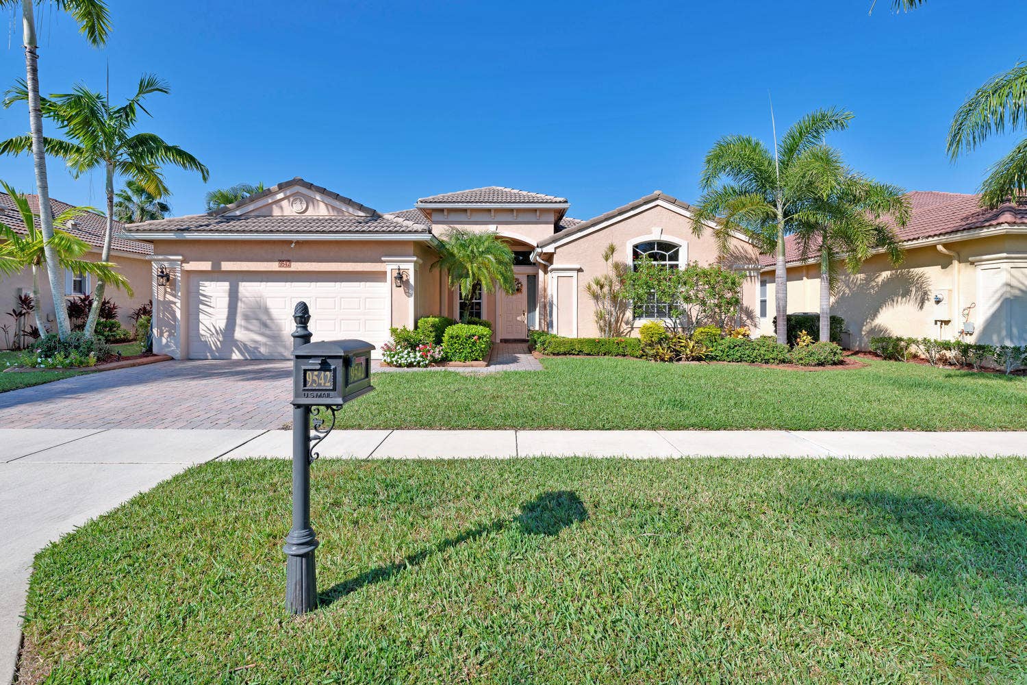 9542 Lantern Bay Circle, West Palm Beach, FL 33411 9542 Lantern Bay Cir