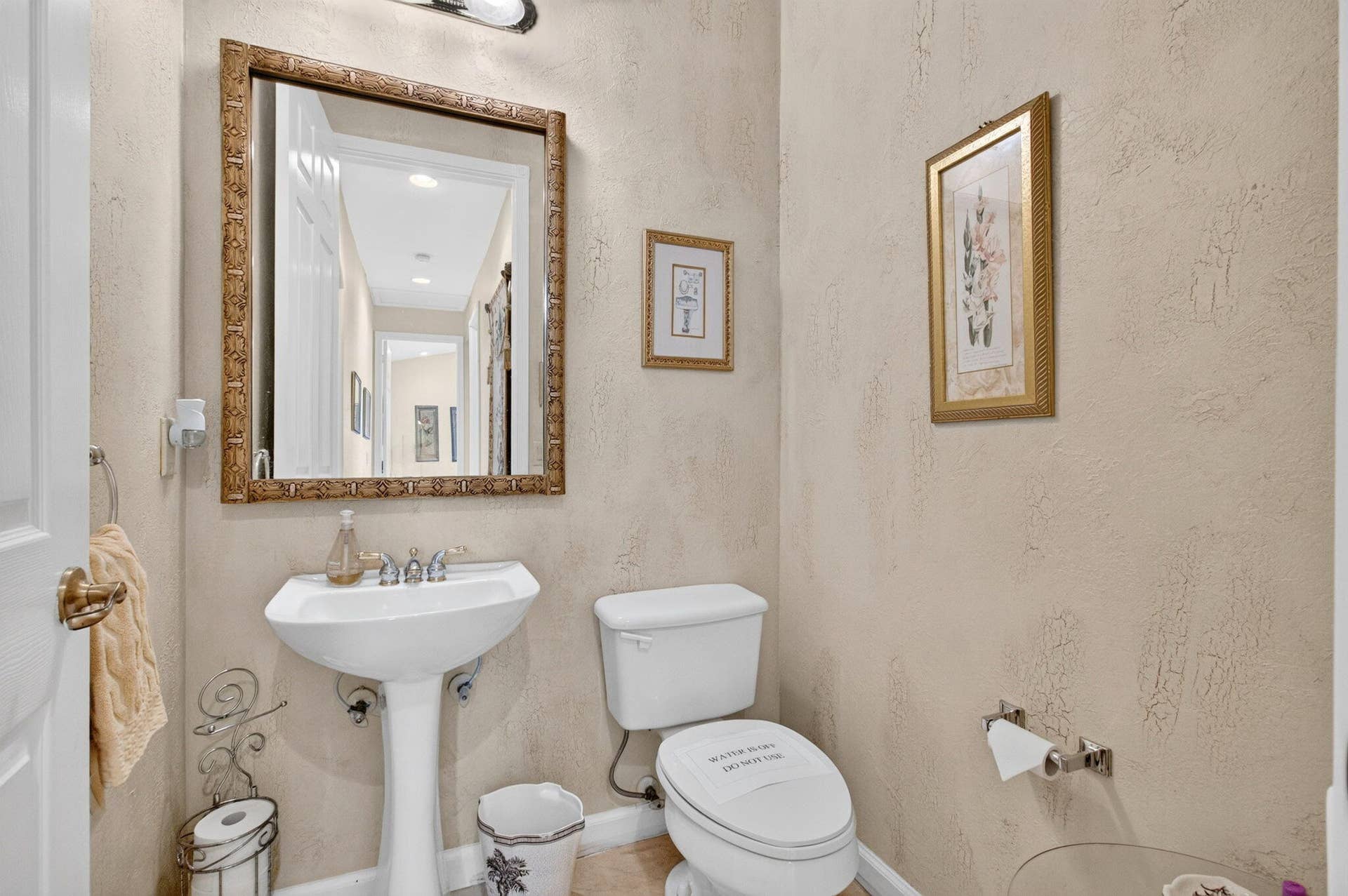 9542 Lantern Bay Circle, West Palm Beach, FL 33411 Powder Room