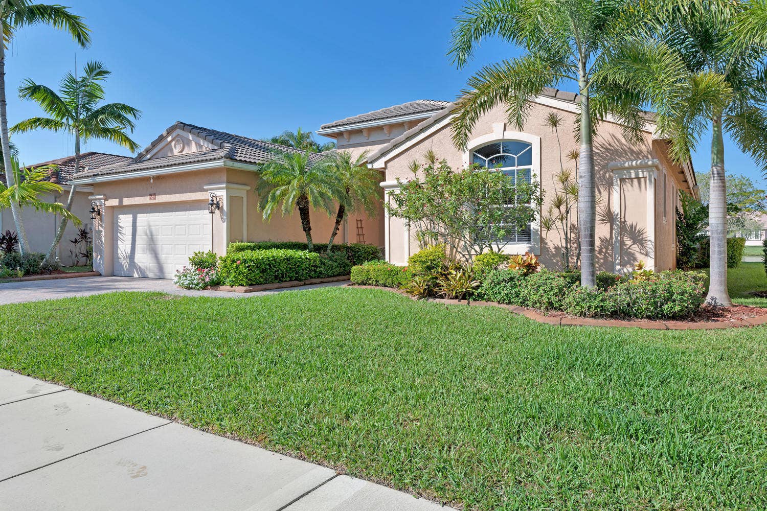 9542 Lantern Bay Circle, West Palm Beach, FL 33411 9542 Lantern Bay Cir