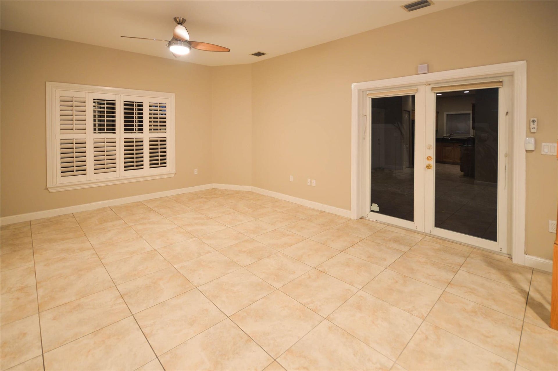 271 SE 22nd Street, Fort Lauderdale, FL 33316 Photo 4