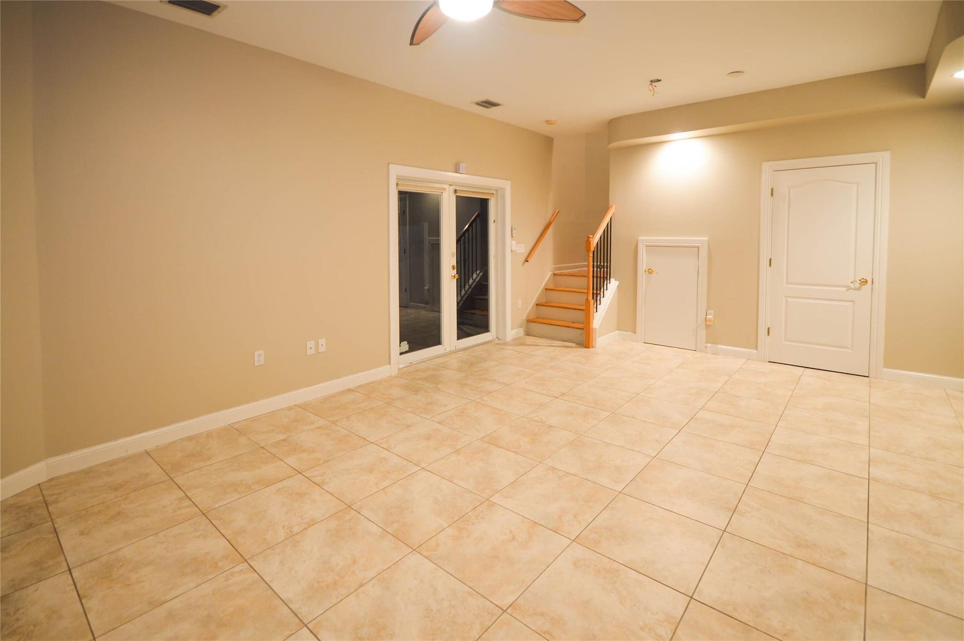 271 SE 22nd Street, Fort Lauderdale, FL 33316 Photo 5