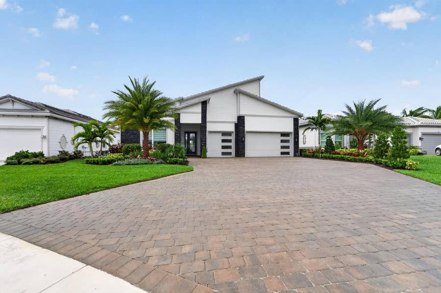 Property photo for 10822 Stellar Circle, Palm Beach Gardens, FL