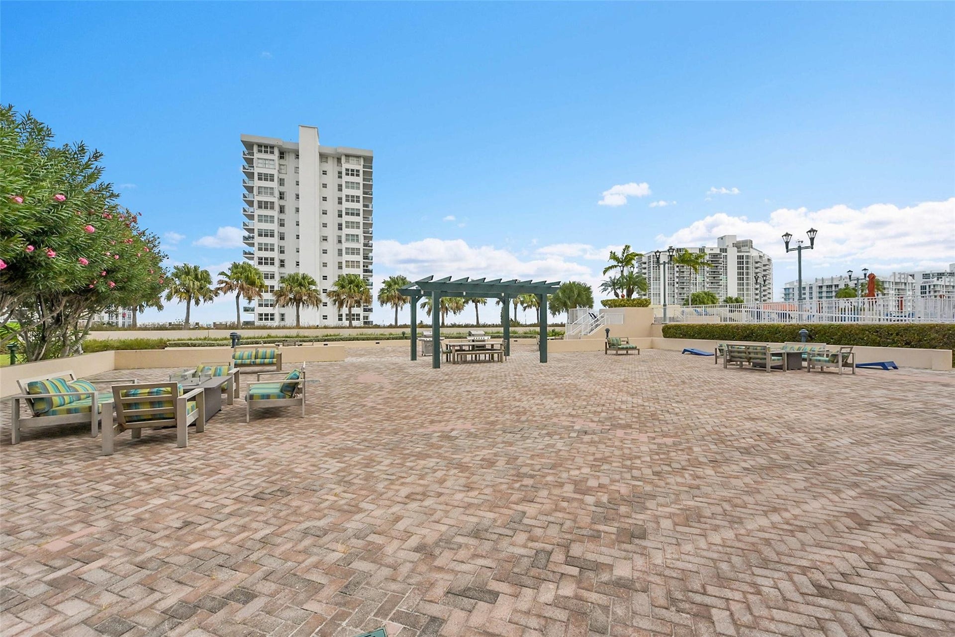 3020 NE 32ND Avenue, #805, Fort Lauderdale, FL 33308 Exceptional waterfront common areas provide the perfect setting to unwind, socialize, and experience the best of South Florida living.