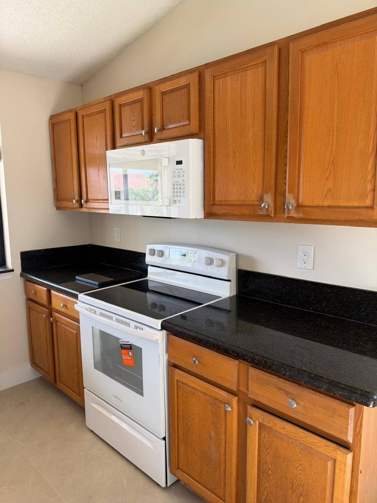 700 NOTTINGHAM Circle, #F, Greenacres, Greenacres, FL 33463 Kitchen