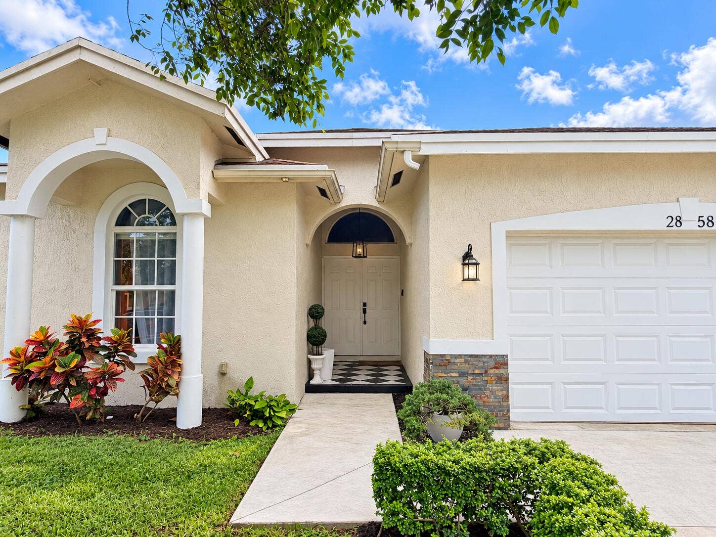 2858 NW 9TH Street, Fort Lauderdale, FL 33311 6137BBC2-ABD4-4DF4-BB61-E6E6459F5073