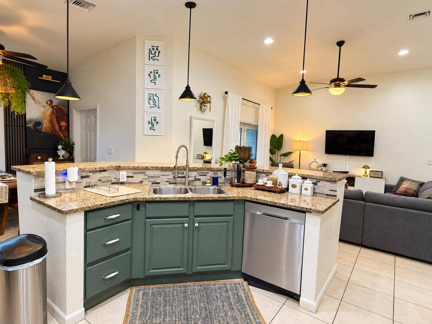 2858 NW 9TH Street, Fort Lauderdale, FL 33311 CA7CD71C-CD1E-44DB-8036-5A8A128FDEB5
