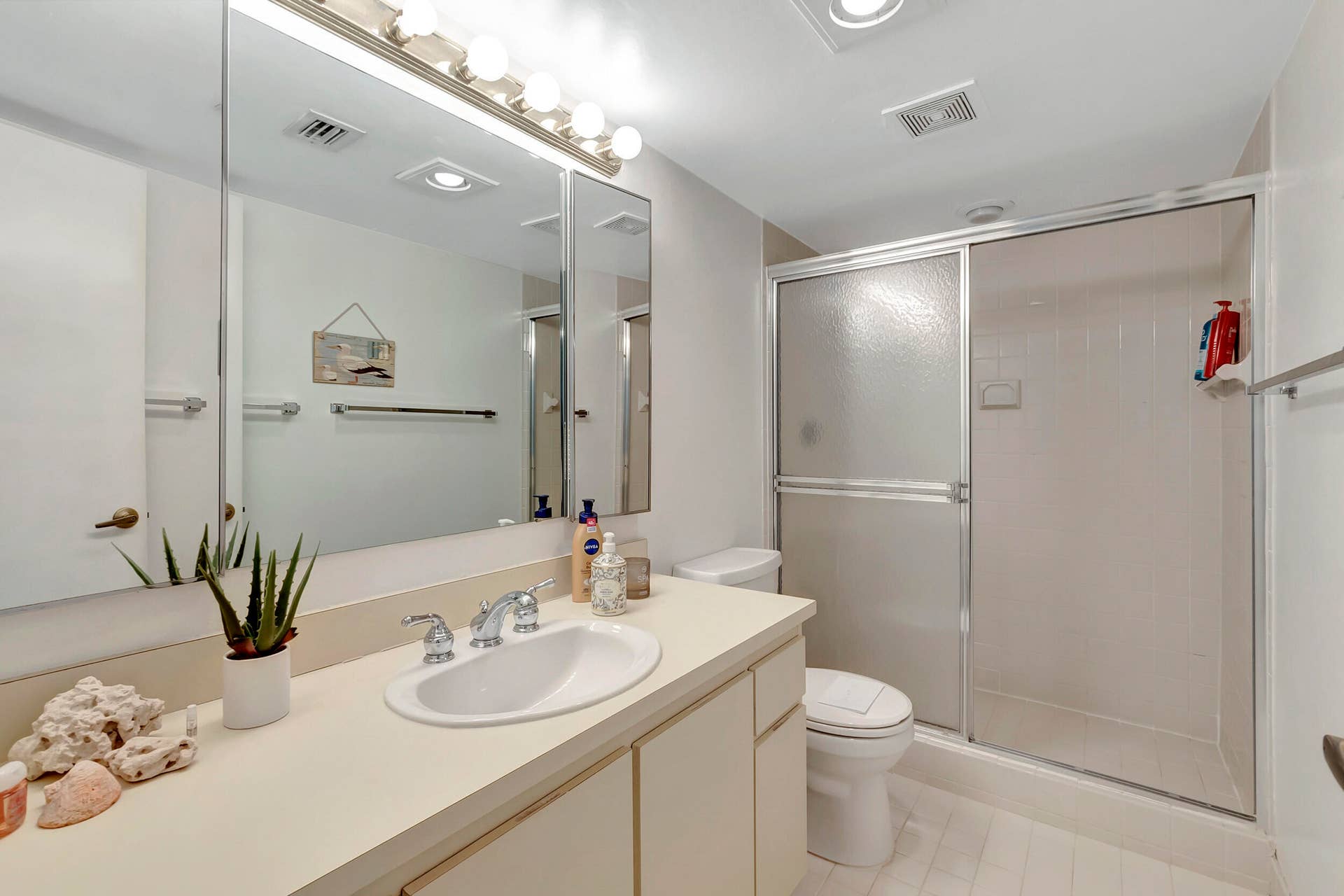 4740 S Ocean Boulevard, #1415, Highland Beach, Highland Beach, FL 33487 Guest Bathroom