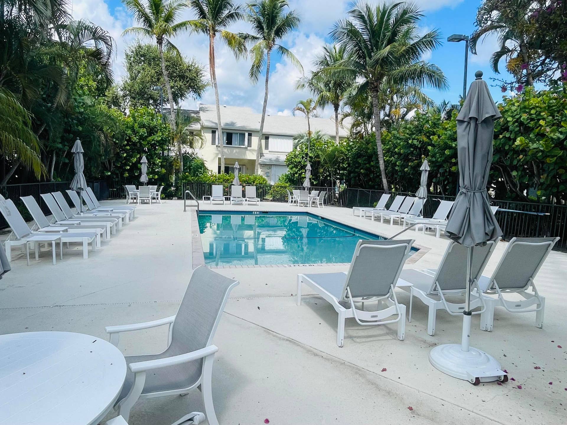 939 KOKOMO KEY Lane, Delray Beach, Delray Beach, FL 33483 Lounge Area