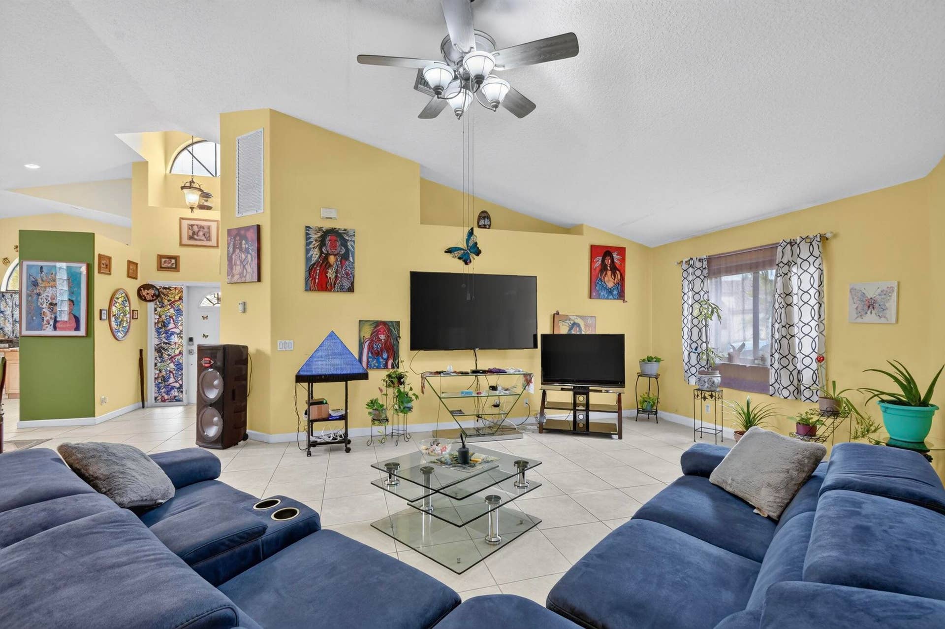 183 Island Way, Greenacres, FL 33413 Living Area