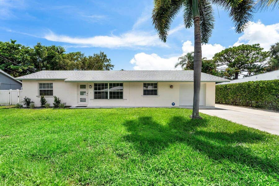 Property photo for 2350 NIKI JO Lane, Palm Beach Gardens, FL