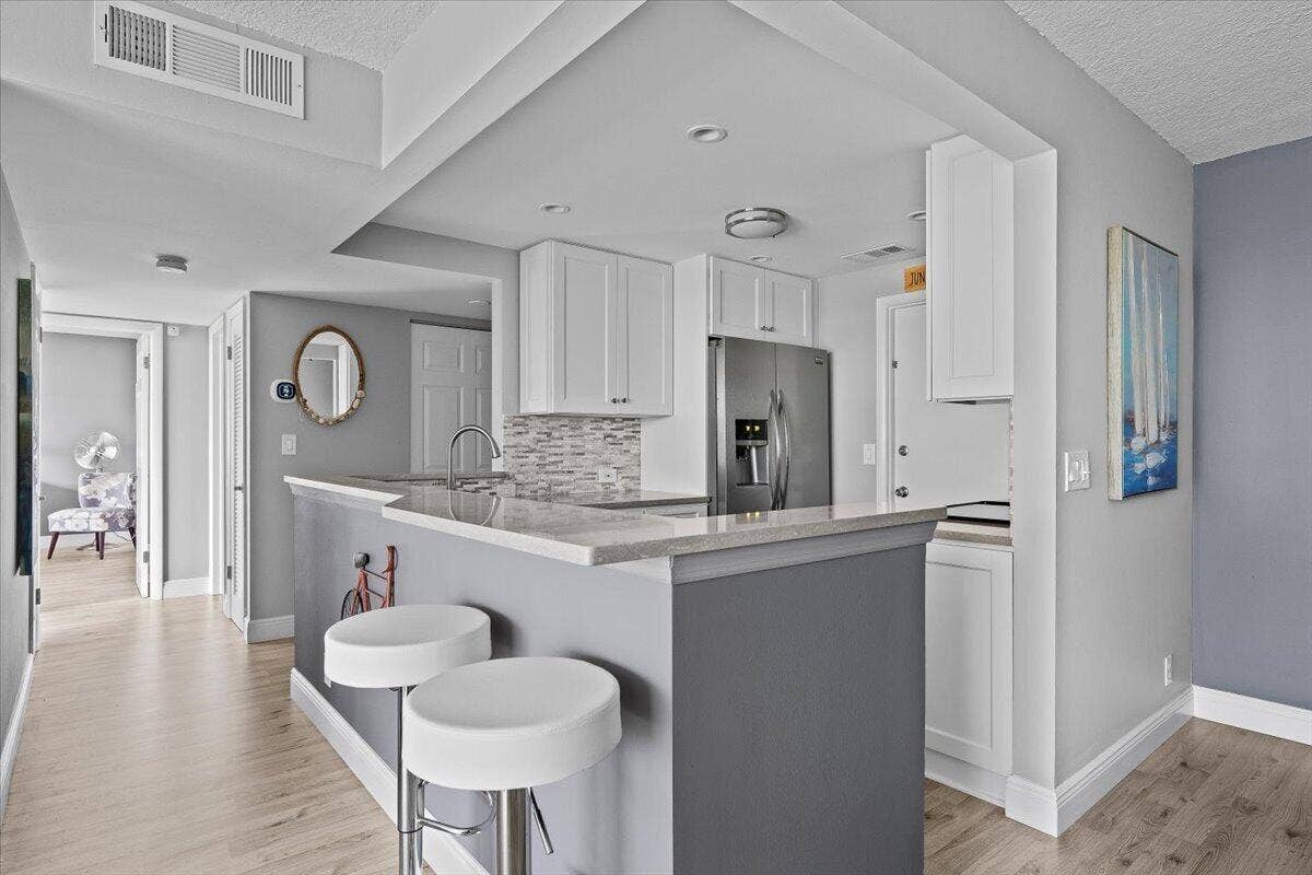 630 Ocean Drive, #407, Juno Beach, FL 33408 Kitchen