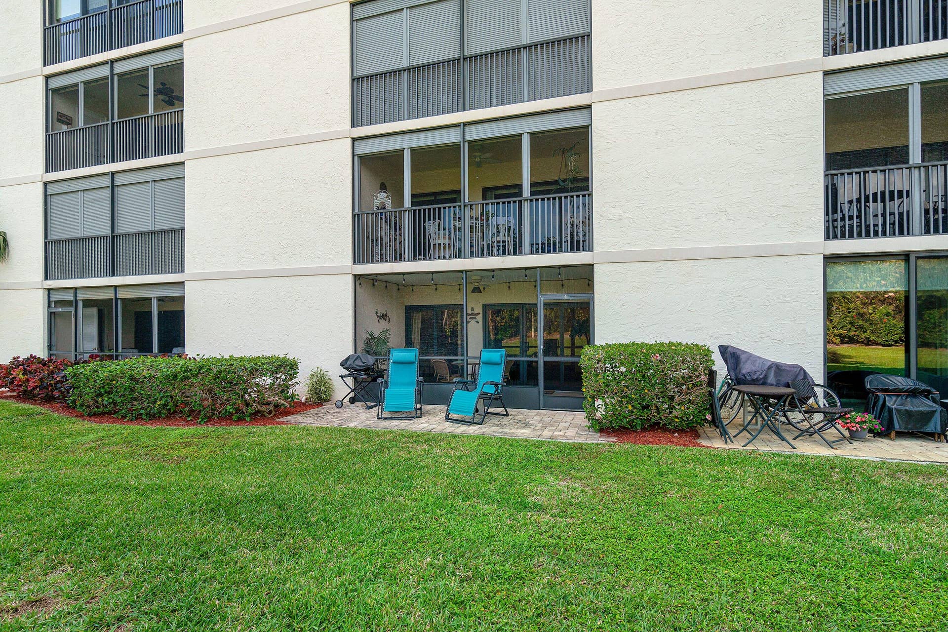 022-300NorthHighwayA1A-Jupiter-FL-33477-