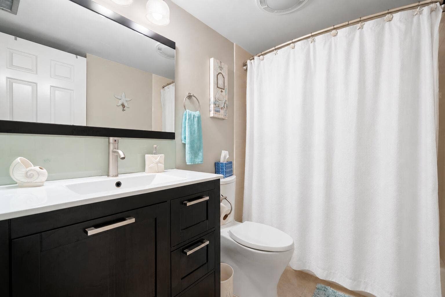 Modern Coastal Bathroom with White Curta