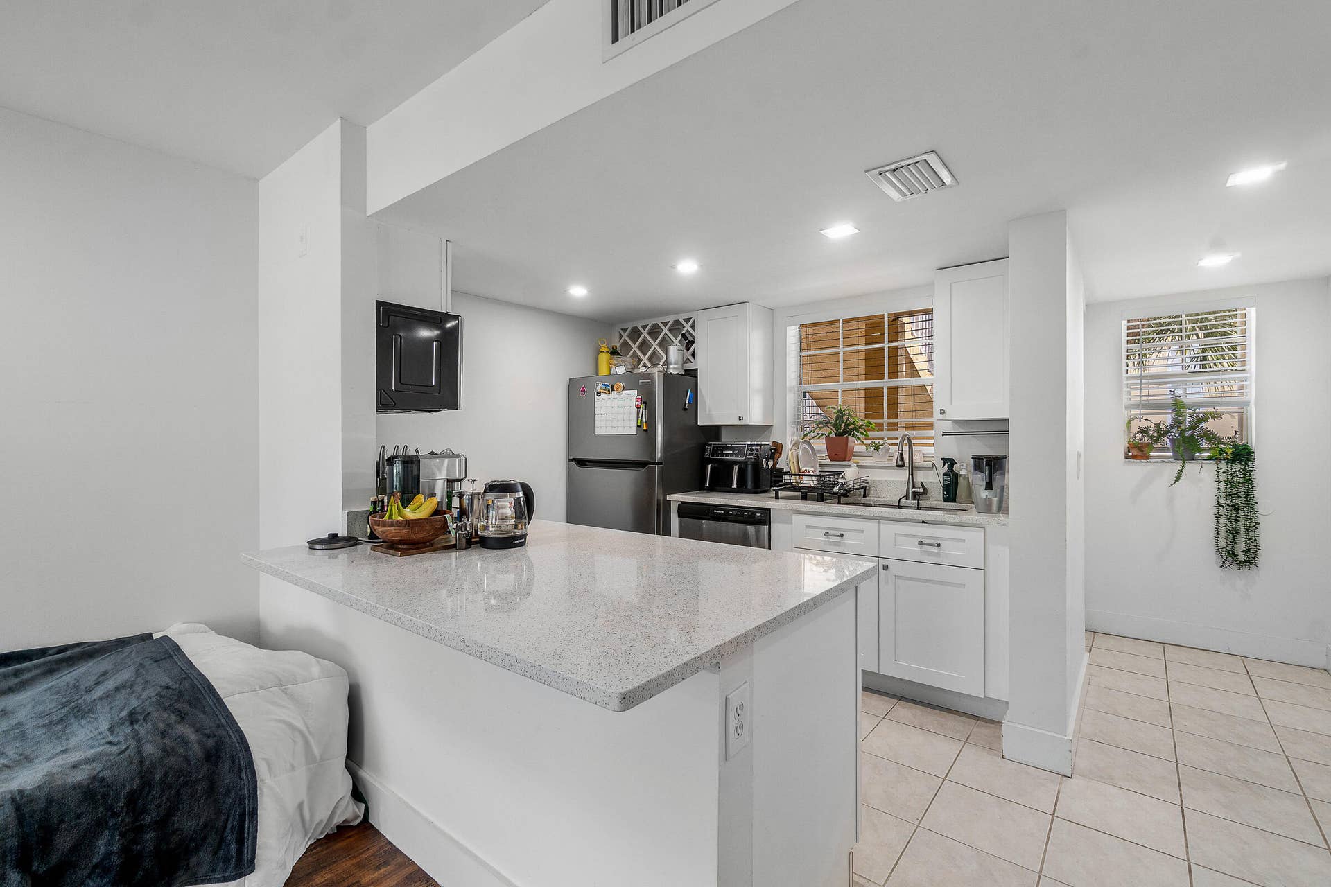 6283 La Costa Drive, #E, Boca Raton, Boca Raton, FL 33433 11-6283 La Costa Dr E-MLS