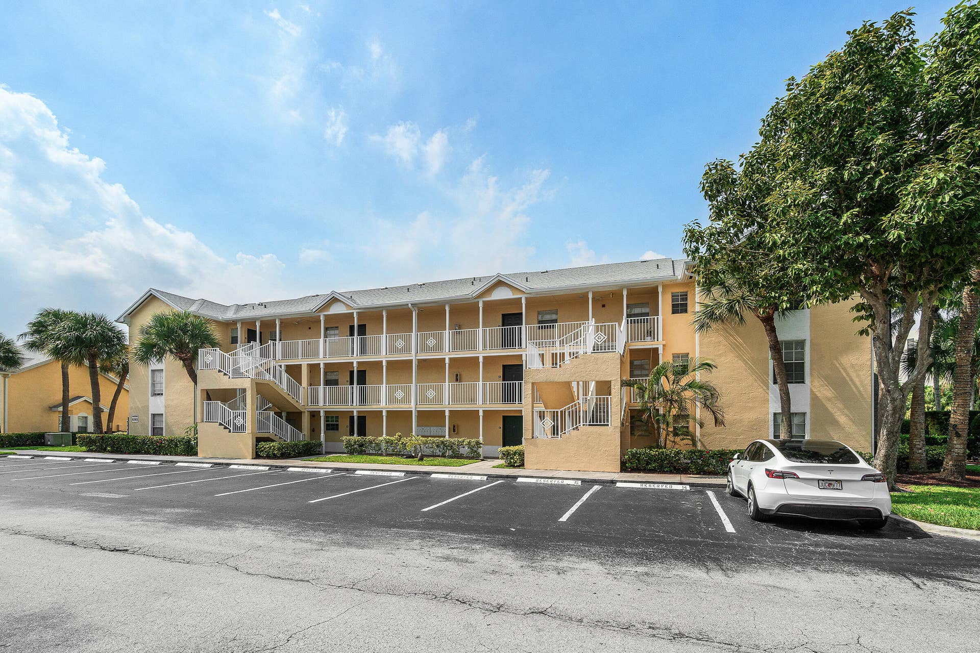 6283 La Costa Drive, #E, Boca Raton, Boca Raton, FL 33433 01-6283 La Costa Dr E-MLS
