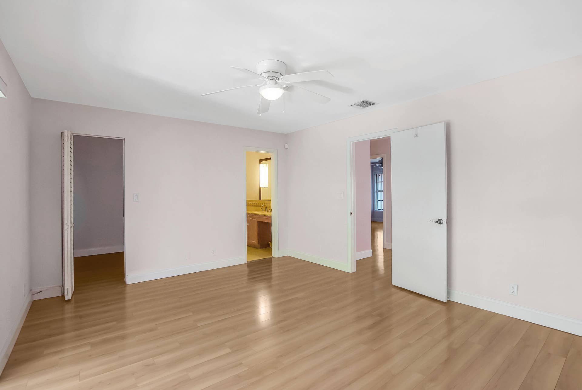 3015 Oaktree Lane, Hollywood, FL 33021 (