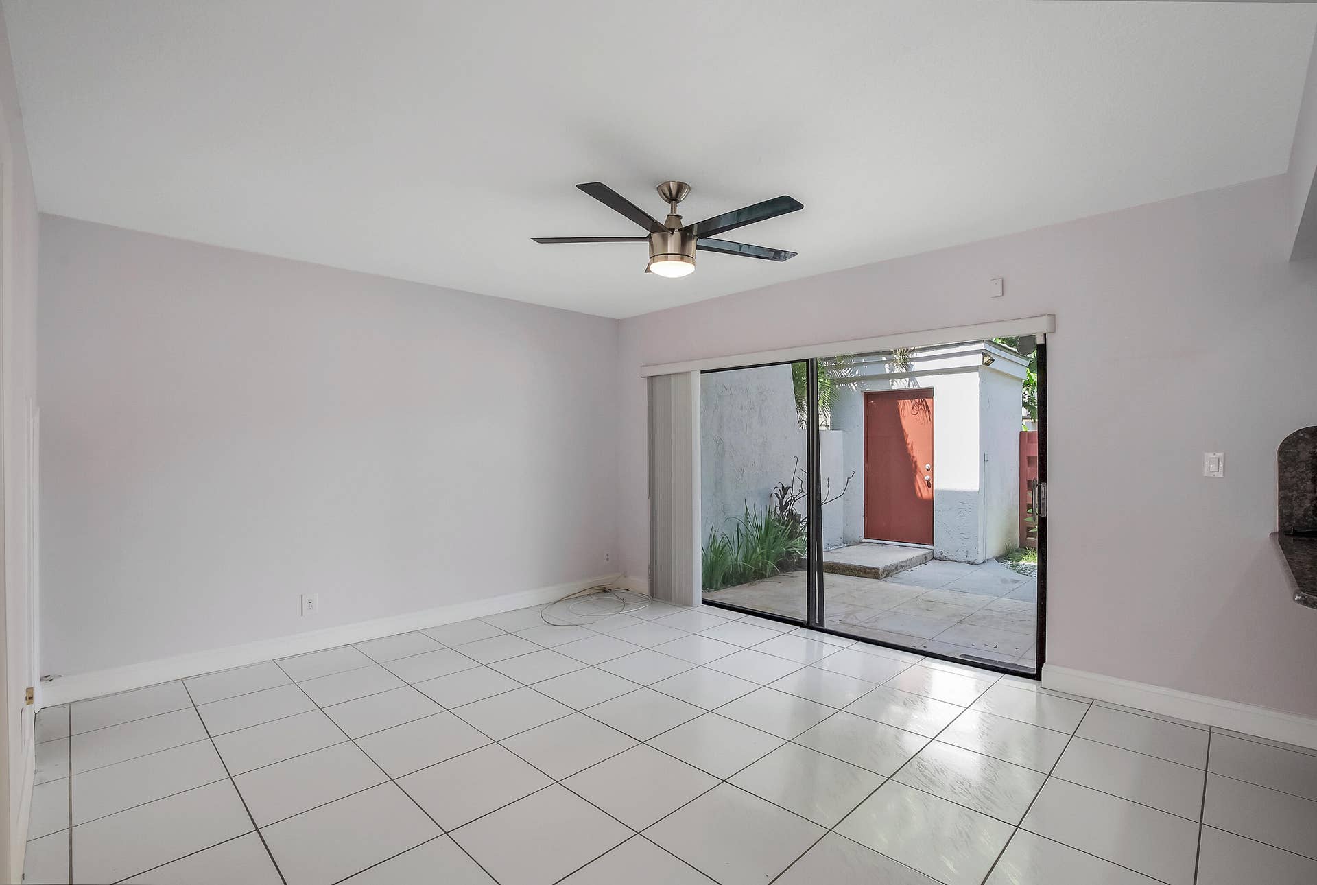 3015 Oaktree Lane, Hollywood, FL 33021 (