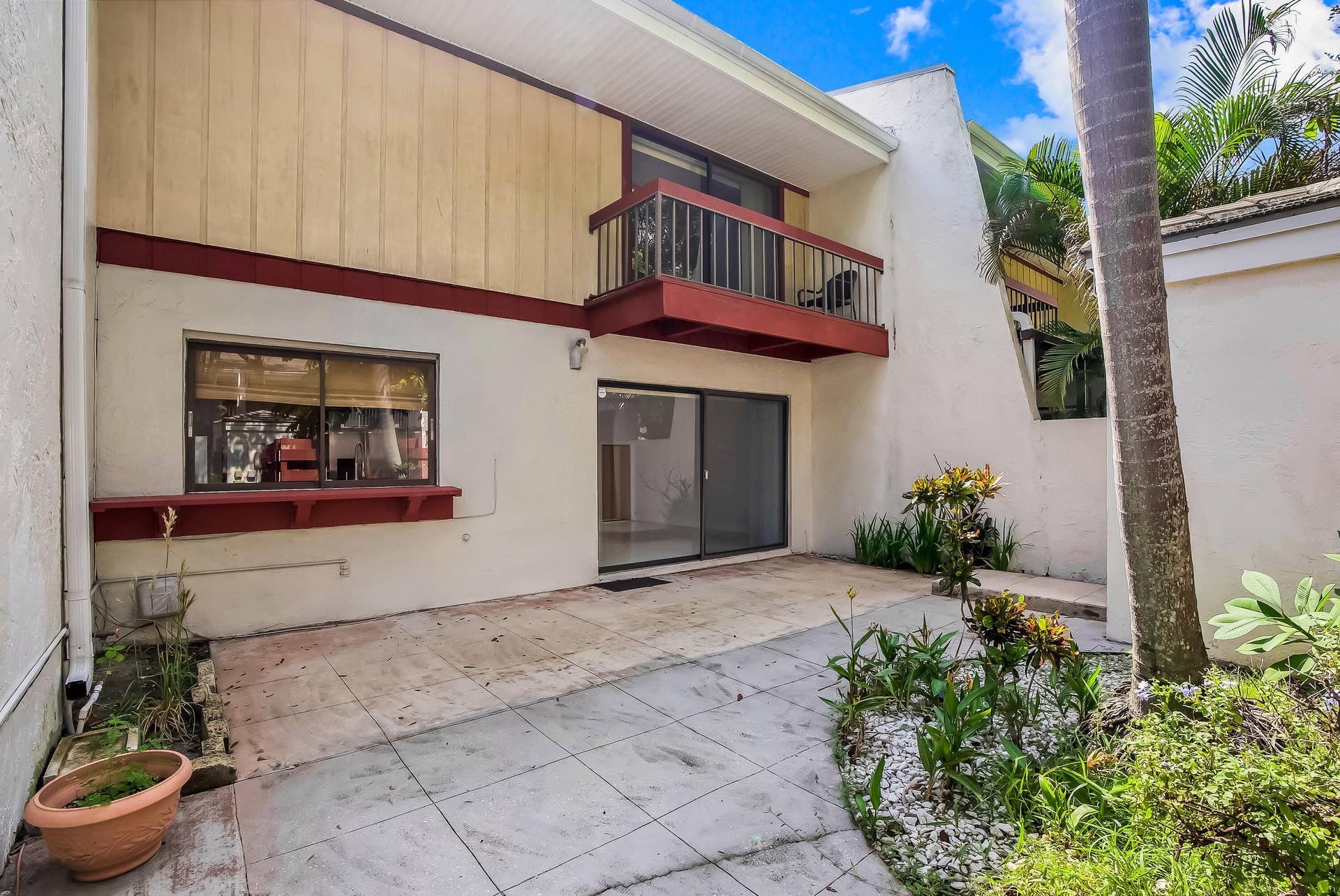 3015 Oaktree Lane, Hollywood, FL 33021 (