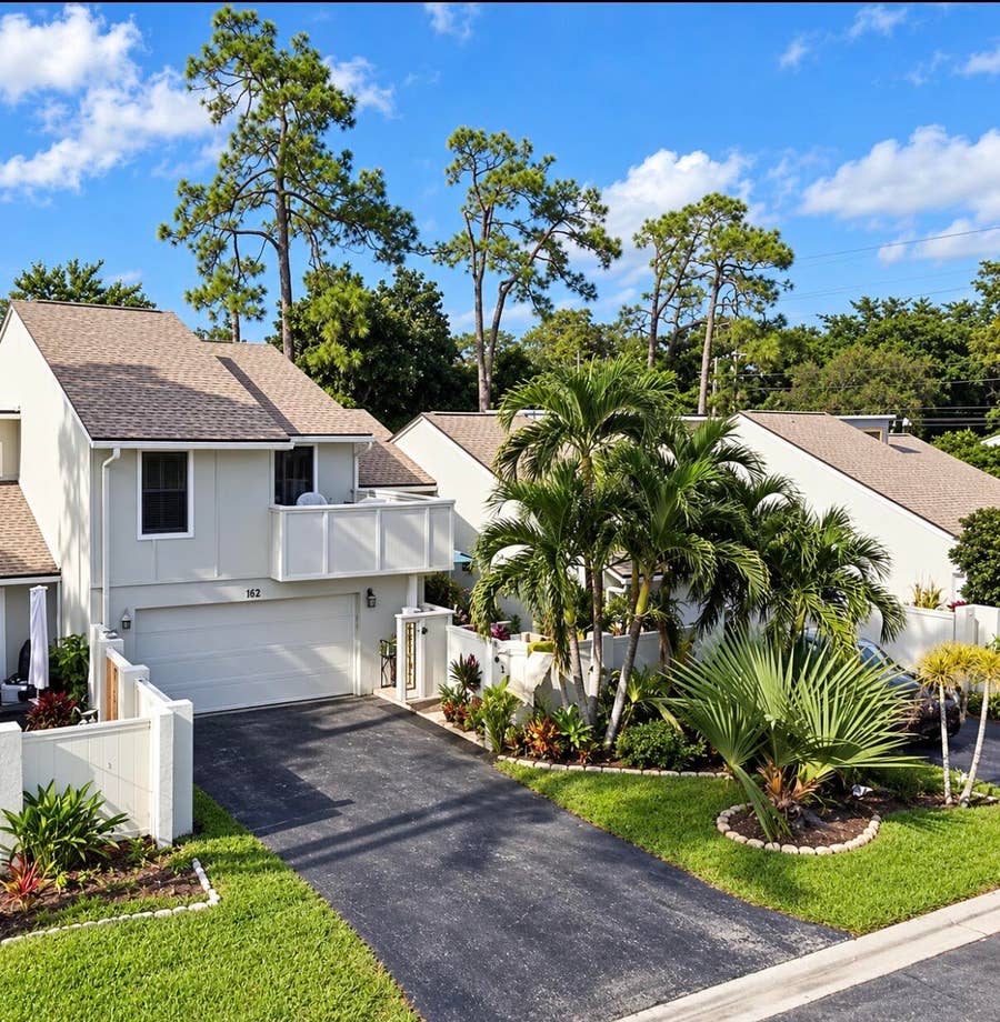 Property photo for 653 Spinnaker Court, Wellington, FL