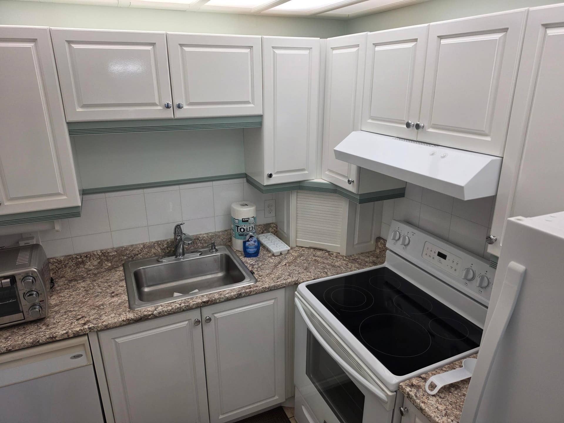 15 Markham A, #15, Deerfield Beach, Deerfield Beach, FL 33442 Kitchen