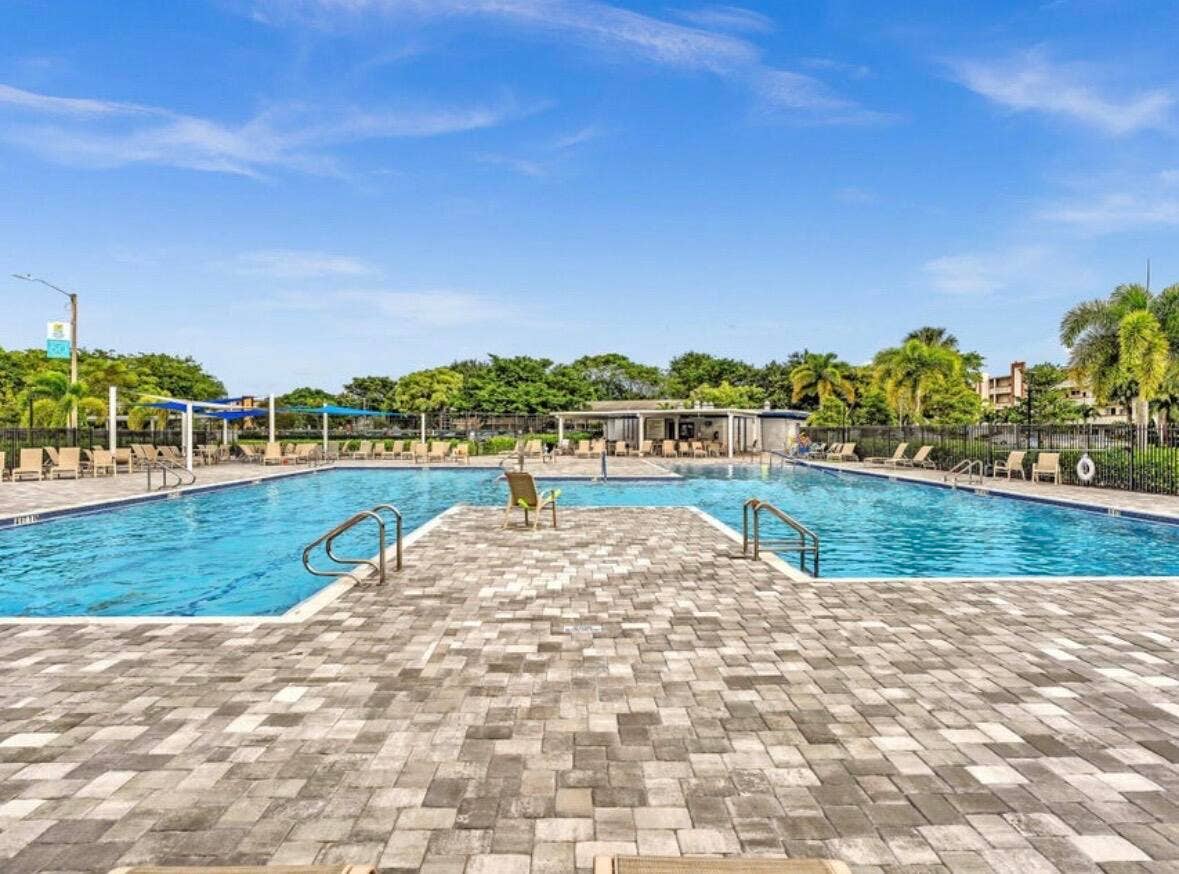 15 Markham A, #15, Deerfield Beach, Deerfield Beach, FL 33442 Amenities