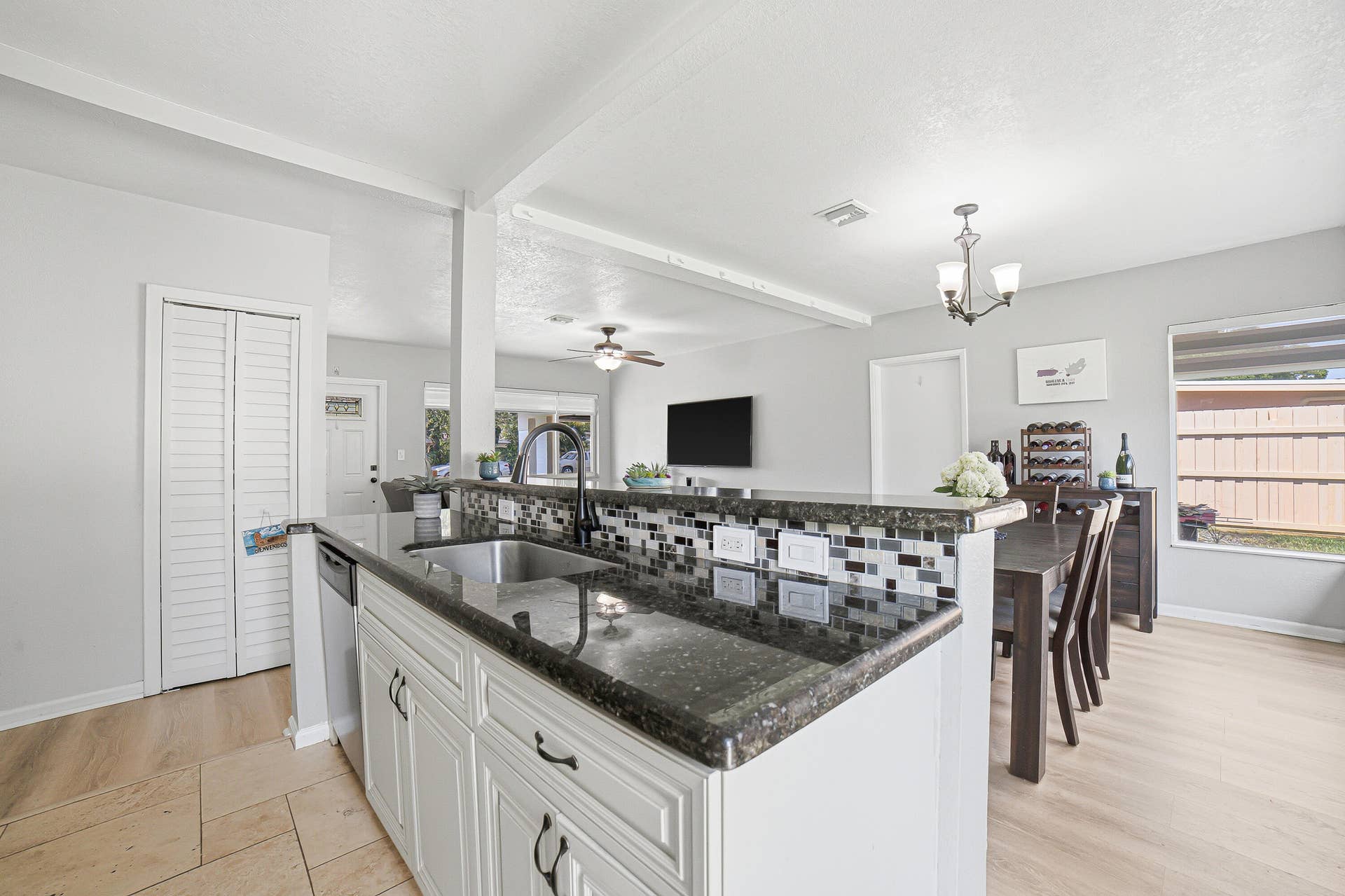 1530 SW 25TH Avenue, Fort Lauderdale, FL 33312 Kitchen