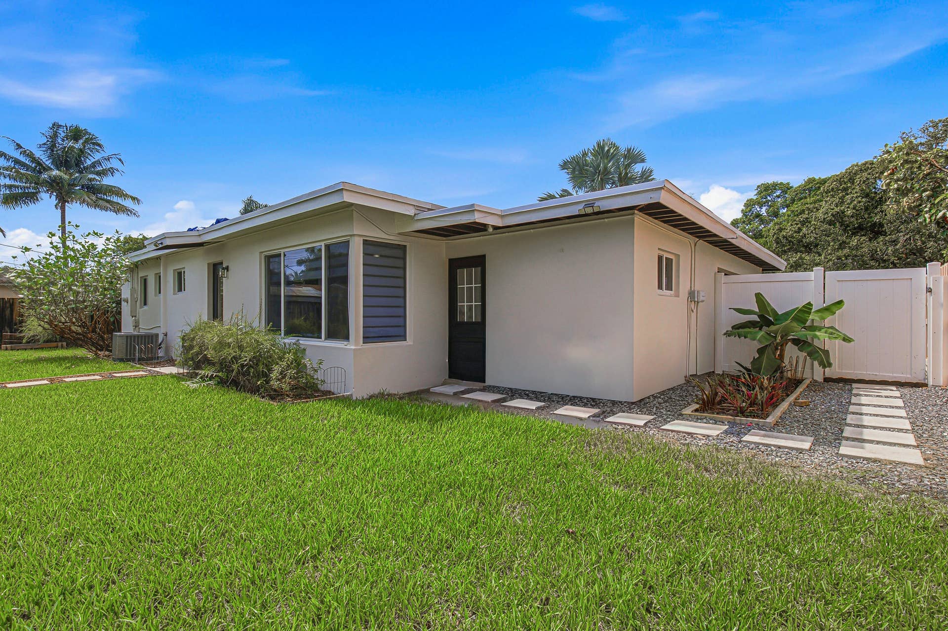 1530 SW 25TH Avenue, Fort Lauderdale, FL 33312 Rear