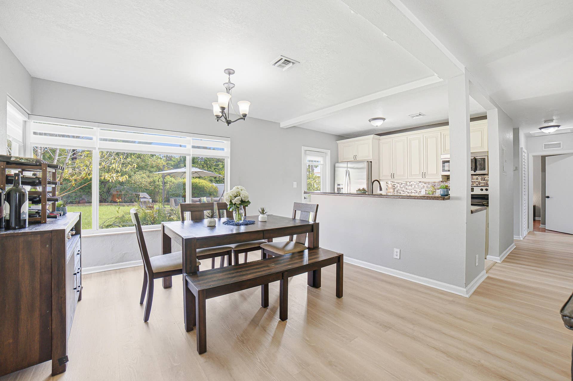 1530 SW 25TH Avenue, Fort Lauderdale, FL 33312 Dining