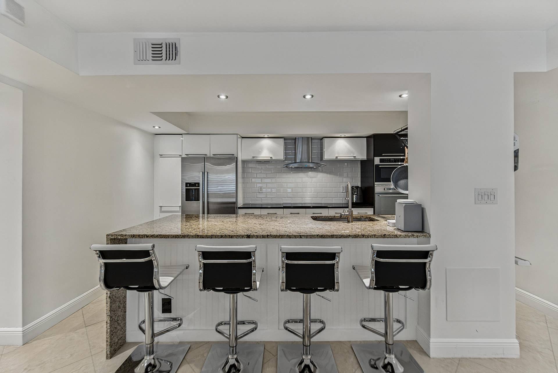 2900 NE 30th Street, #G1, Fort Lauderdale, FL 33306 castro-24