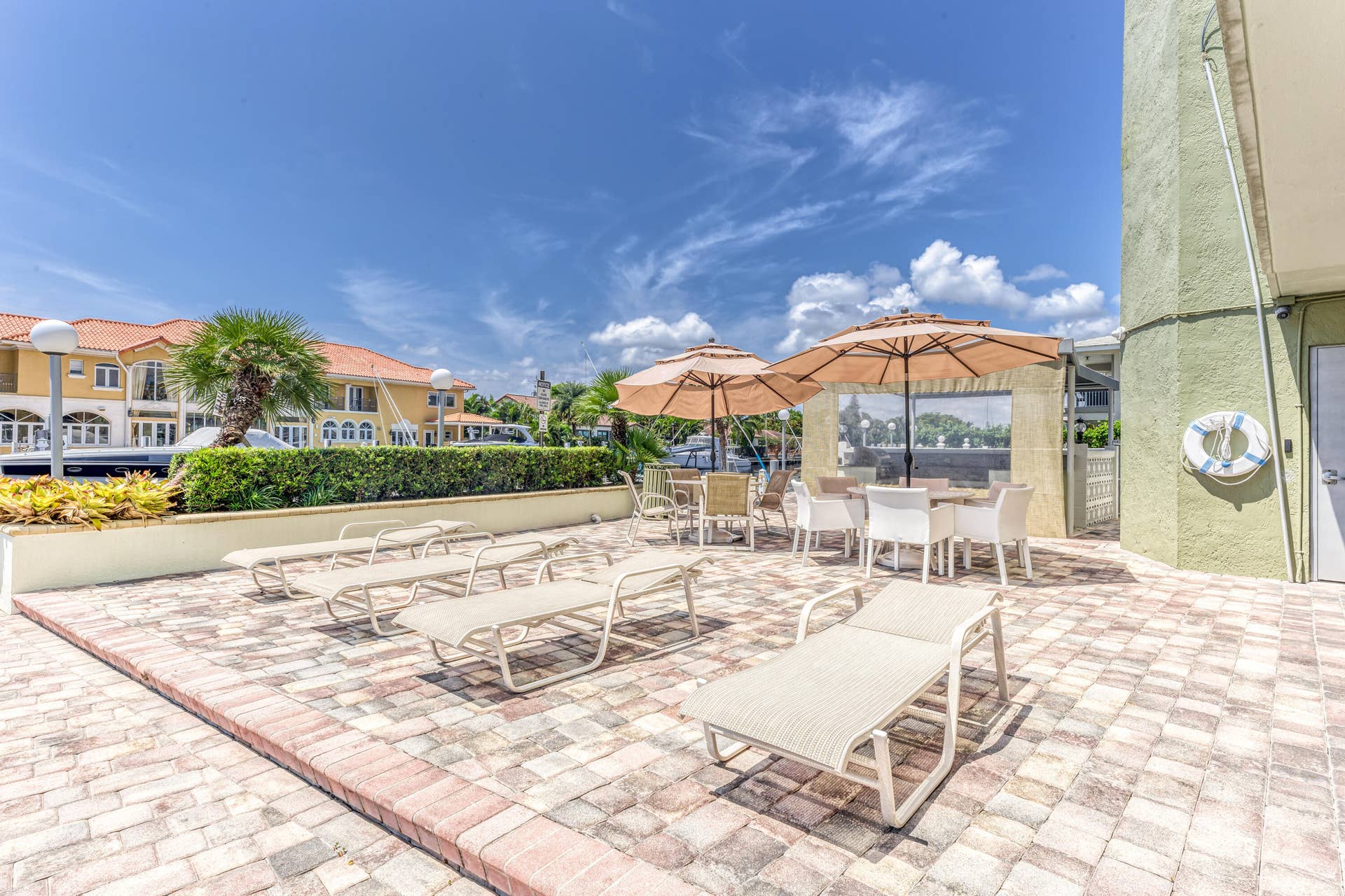 2900 NE 30th Street, #G1, Fort Lauderdale, FL 33306 lauderdale tower pool (5)