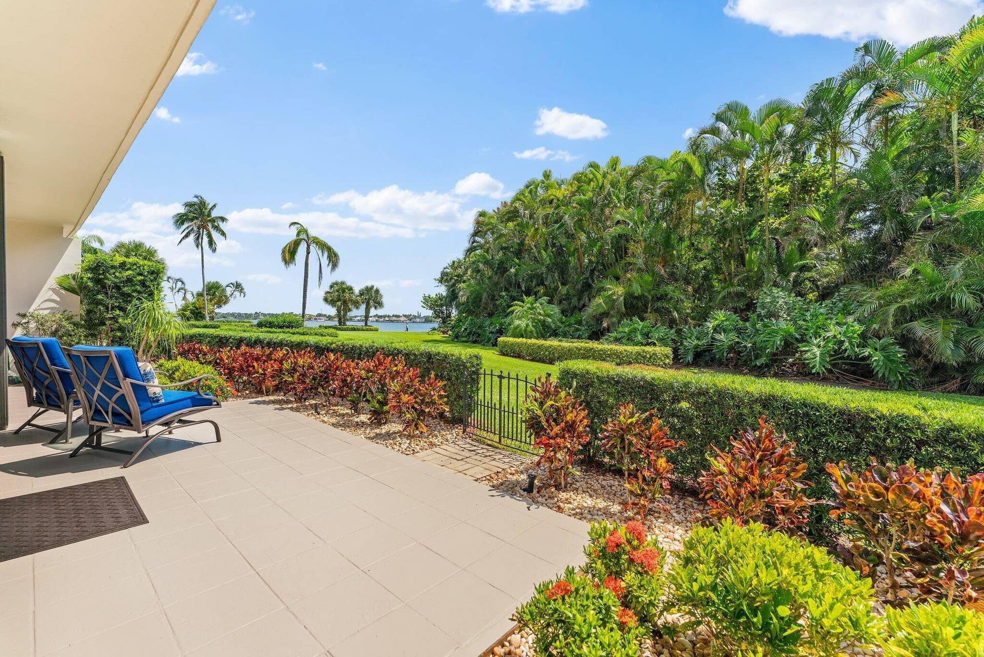 122 Lakeshore Drive, #G40, North Palm Beach, FL 33408 G40 PATIO GROUNDS VIEW 3 - Copy