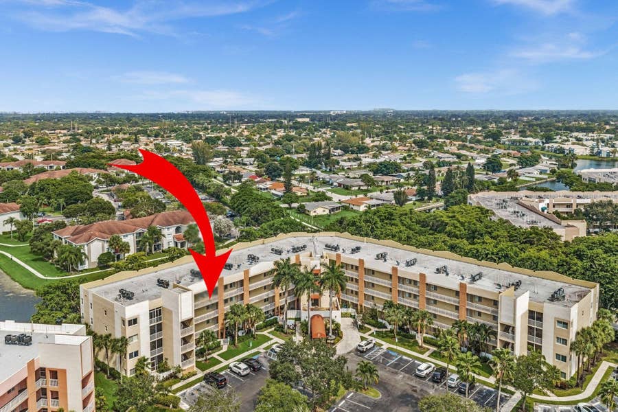 Property photo for 7775 YARDLEY Drive, #403, Tamarac, FL